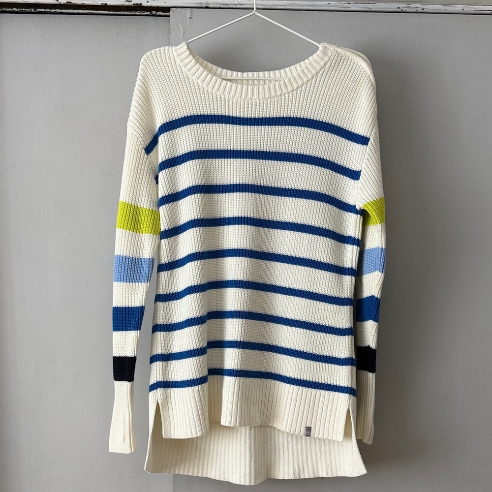 T by Talbots Medium Long Sweater loose comfortable fit. - Picture 7 of 7